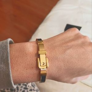 Michael kors buckle gold plated bracelet black gold